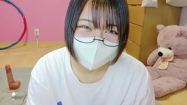 Snapshot of _usya_2525 chatting on November 2025 04:51:01 PM usya 2525 online show from November 2025 04:51:01 PM