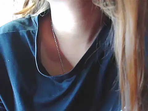 your Shanvi online show from November 2025 07:03:01 PM