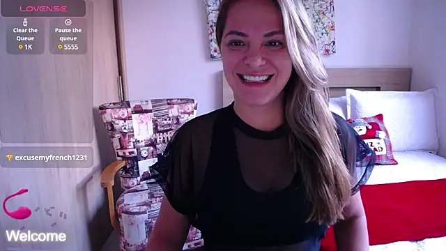 ParisW online show from December 2024 09:57:01 PM