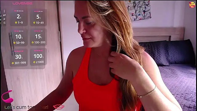 ParisW online show from October 2025 04:14:02 PM