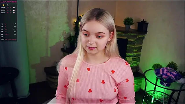 Snapshot of ZaraCreedon chatting on February 2025 10:41:01 PM ZaraCreedon online show from February 2025 10:41:01 PM