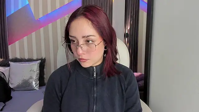 Snapshot of emily_layton chatting on November 2025 02:52:02 PM emily layton online show from November 2025 02:52:02 PM