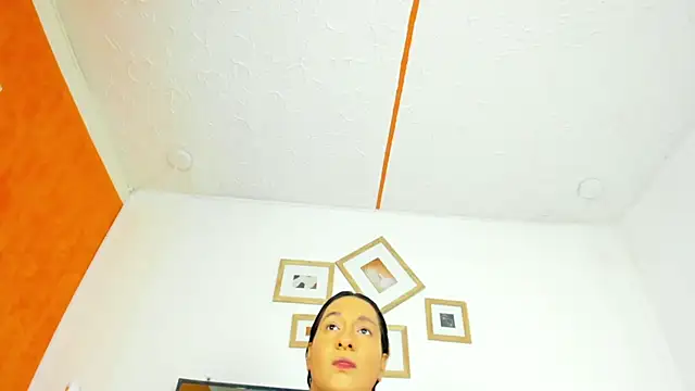 Snapshot of Alison_Chan_ chatting on July 2026 09:21:02 PM Alison Chan online show from July 2026 09:21:02 PM