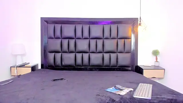 MIA SOPHIA1 online show from September 2025 04:34:02 AM