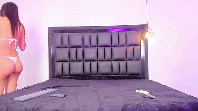 MIA SOPHIA1 online show from October 2025 03:14:02 AM