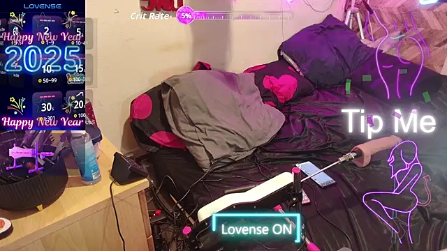 Snapshot of Doggyray44 chatting on November 2025 04:44:02 AM Doggyray44 online show from November 2025 04:44:02 AM