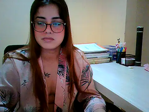 maliamiller online show from September 2025 03:24:02 PM