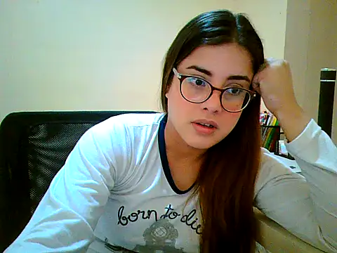 maliamiller online show from September 2025 02:20:01 PM