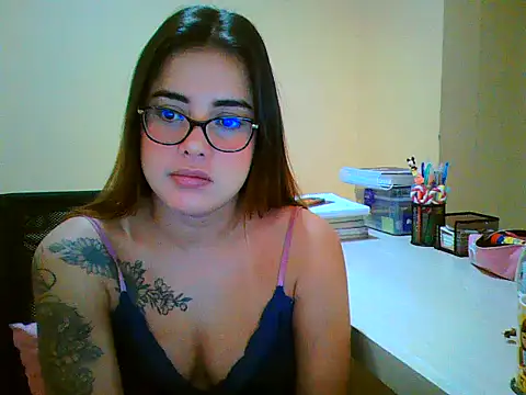 maliamiller online show from March 2026 10:10:02 AM