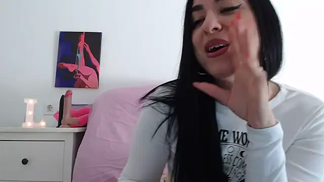 Snapshot of leilacam25 chatting on November 2025 11:46:01 AM leilacam25 online show from November 2025 11:46:01 AM