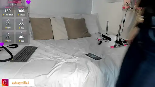  ashleymiller online show from March 2025 07:06:02 PM