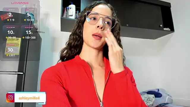  ashleymiller online show from November 2025 07:13:01 PM