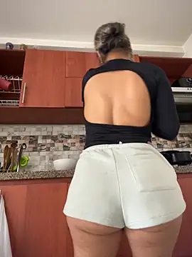 Snapshot of doll_celeste20 chatting on September 2025 05:05:02 PM doll celeste20 online show from September 2025 05:05:02 PM