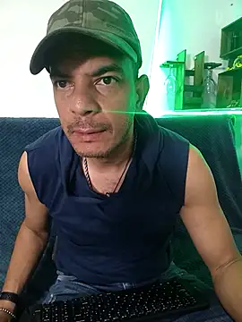latinmartin73 online show from March 2025 11:37:01 PM