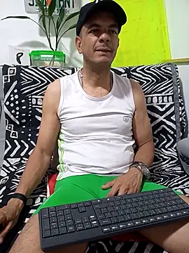 latinmartin73 online show from September 2025 02:56:02 AM