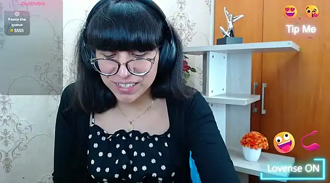 Snapshot of Nataly_Cloud chatting on December 2024 03:44:01 PM Nataly Cloud online show from December 2024 03:44:01 PM