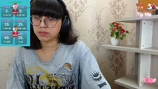 Snapshot of Nataly_Cloud chatting on December 2024 12:45:01 PM Nataly Cloud online show from December 2024 12:45:01 PM