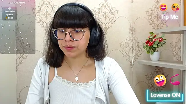 Snapshot of Nataly_Cloud chatting on January 2025 12:52:02 PM Nataly Cloud online show from January 2025 12:52:02 PM