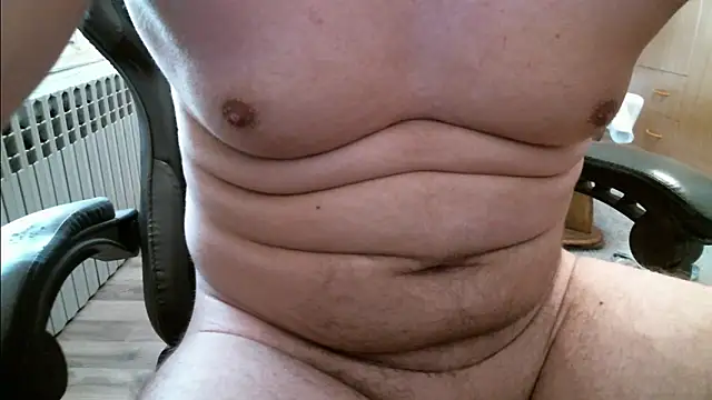 HornyBigCummer online show from October 2025 01:00:01 PM