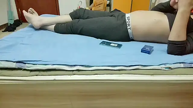 Snapshot of huzi518 chatting on October 2025 02:16:01 PM huzi518 online show from October 2025 02:16:01 PM