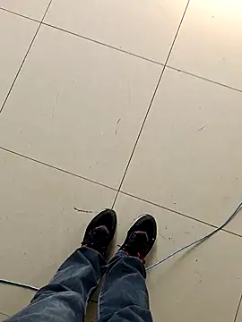 Snapshot of huzi518 chatting on October 2025 02:19:02 AM huzi518 online show from October 2025 02:19:02 AM