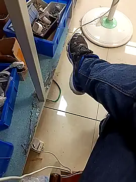 Snapshot of huzi518 chatting on October 2025 02:15:01 AM huzi518 online show from October 2025 02:15:01 AM