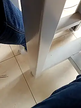 Snapshot of huzi518 chatting on October 2025 12:55:02 AM huzi518 online show from October 2025 12:55:02 AM