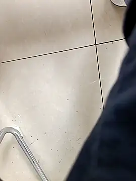 Snapshot of huzi518 chatting on November 2025 03:27:01 AM huzi518 online show from November 2025 03:27:01 AM