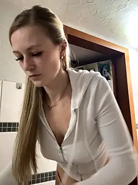 Snapshot of godspot_ chatting on November 2025 03:36:01 PM godspot online show from November 2025 03:36:01 PM