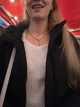 Snapshot of godspot_ chatting on December 2025 03:32:01 PM godspot online show from December 2025 03:32:01 PM