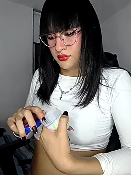 Snapshot of Kiitygirl chatting on October 2025 03:30:01 AM Kiitygirl online show from October 2025 03:30:01 AM