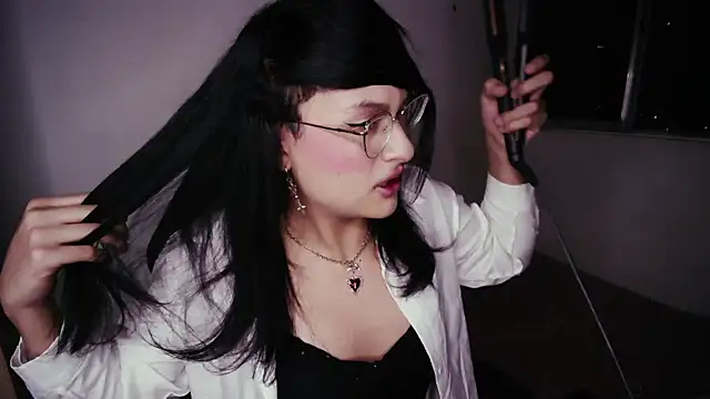 Snapshot of Kiitygirl chatting on January 2026 04:48:02 AM Kiitygirl online show from January 2026 04:48:02 AM