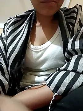 Snapshot of Sanaya_7 chatting on December 2024 09:23:01 AM Sanaya 7 online show from December 2024 09:23:01 AM