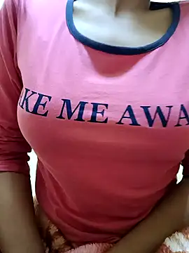 Snapshot of Sanaya_7 chatting on January 2025 06:27:02 PM Sanaya 7 online show from January 2025 06:27:02 PM