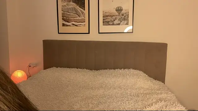 aryamirelle online show from November 2025 09:58:01 PM