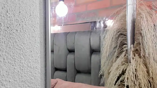 JESSYCORTES online show from May 2026 11:23:01 PM