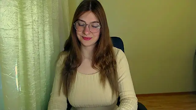Snapshot of Luna_Lush_ chatting on June 2026 10:28:02 AM Luna Lush online show from June 2026 10:28:02 AM