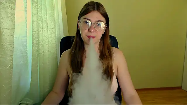 Luna Lush  online show from June 2026 09:30:01 AM