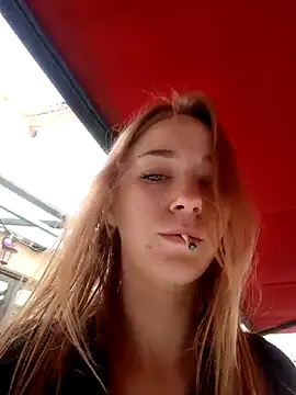 Snapshot of ElektrikFrancaise chatting on October 2025 01:40:02 PM ElektrikFrancaise online show from October 2025 01:40:02 PM