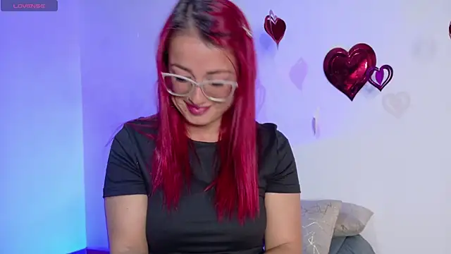 luccycollins  online show from March 2025 02:15:02 PM