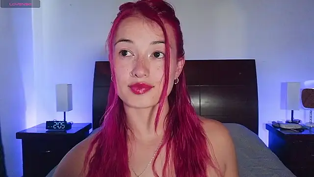 luccycollins  online show from February 2026 07:06:02 PM