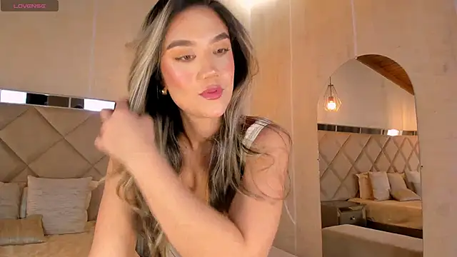 RebeccaHudson online show from February 2025 04:23:01 AM