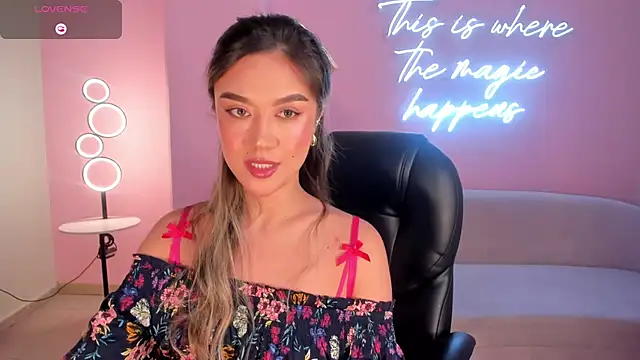 RebeccaHudson online show from March 2025 02:53:01 AM