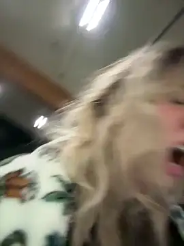 Snapshot of M1ssyk1ssy chatting on December 2024 09:09:02 PM M1ssyk1ssy online show from December 2024 09:09:02 PM