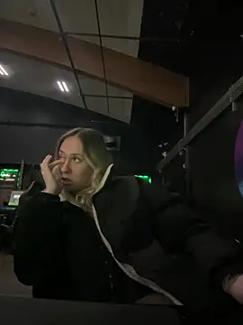 Snapshot of M1ssyk1ssy chatting on January 2025 01:09:02 AM M1ssyk1ssy online show from January 2025 01:09:02 AM