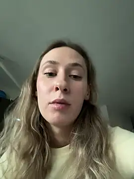 M1ssyk1ssy online show from February 2026 07:04:01 PM