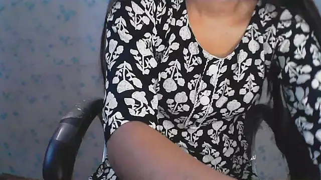 collage hoty online show from June 2026 05:12:01 AM