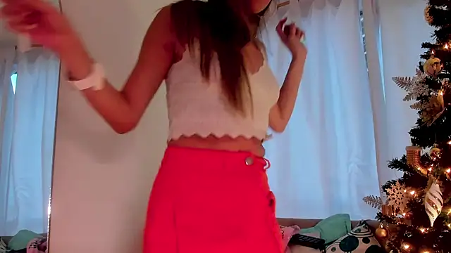 camilawm19 online show from December 2024 04:03:01 PM