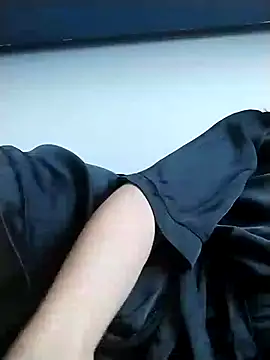 Snapshot of ladyrrr chatting on October 2025 12:16:01 PM ladyrrr online show from October 2025 12:16:01 PM