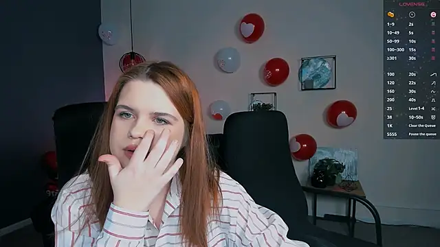 nikole kitt online show from February 2025 07:50:02 PM